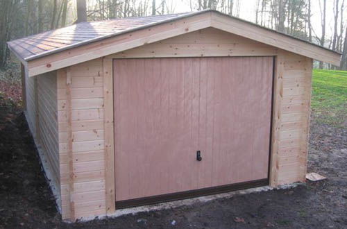 garage bois en kit  une place garage en sapin rouge du nord madrier de 45 mm