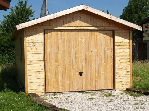 Garage ossature bardé bois, porte double