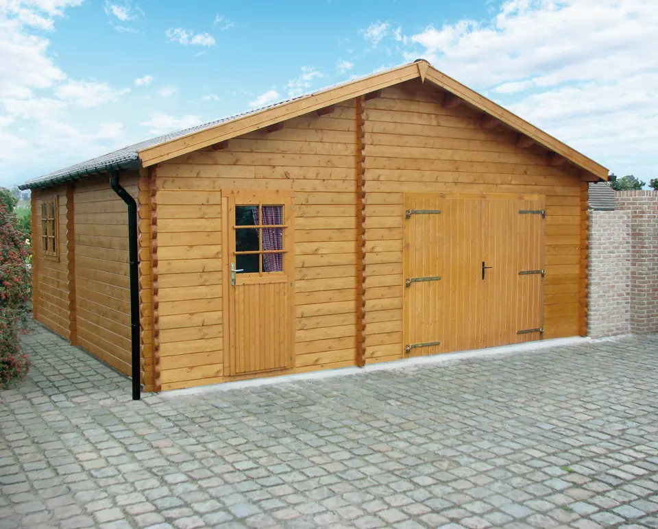 Garage double en madriers lasuré, porte et fenêtre, pavés