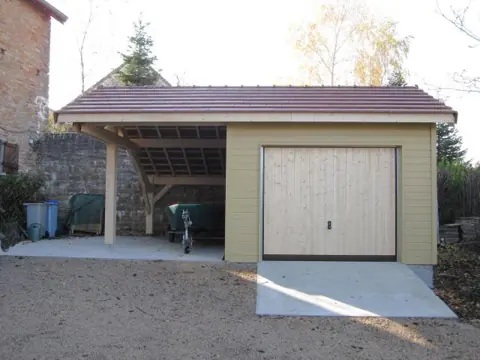 Garage ossature toit tuiles avec abri ouvert